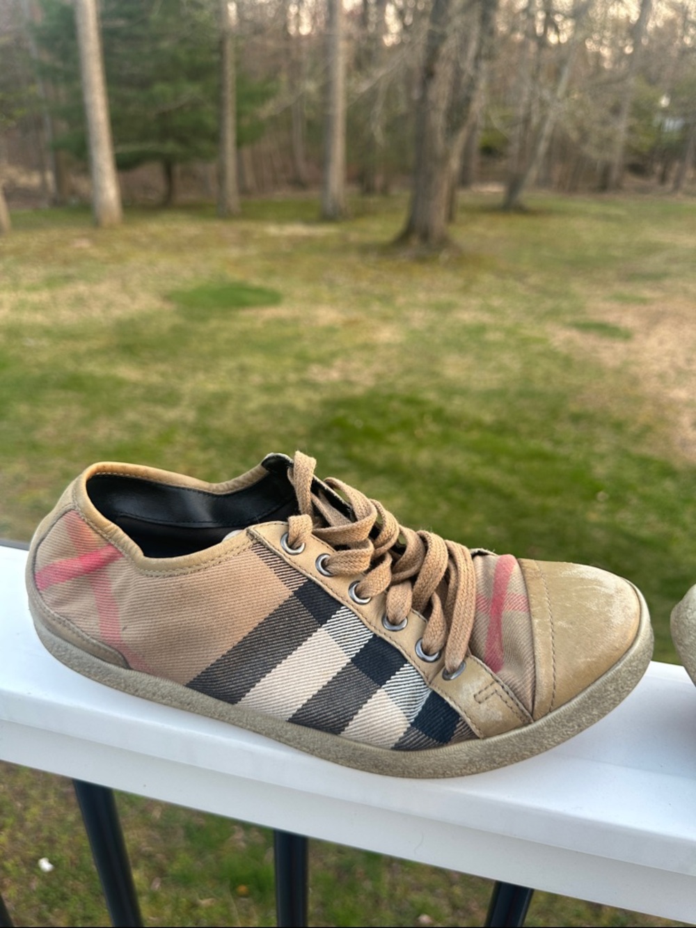 Burberry Vintage House Check Pattern Sneakers - Picture 6 of 16